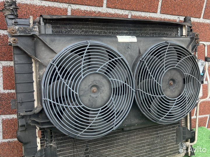 Вентелятор охлажения Mercedes ML320 A1635000155