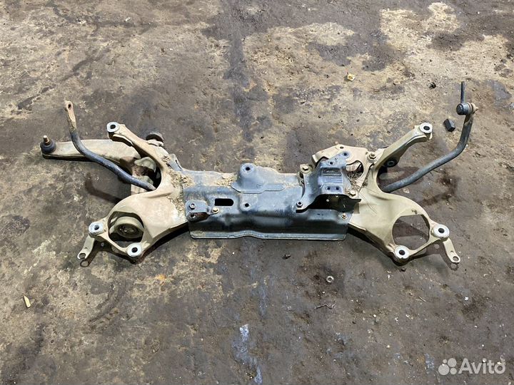 Honda civic 5D балка под двигатель подрамник