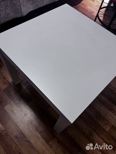 Столик IKEA