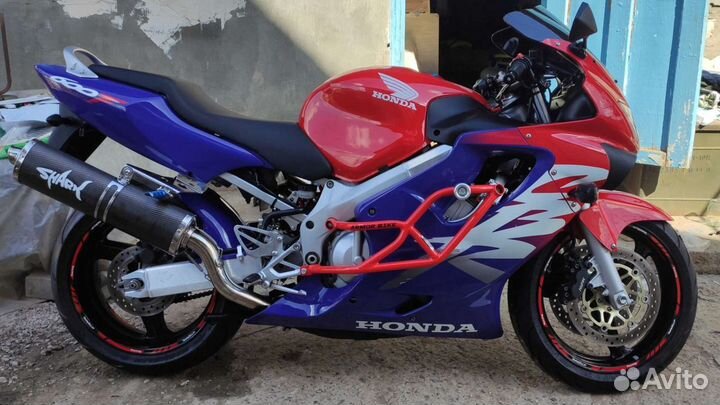 Honda CBR 600 F4