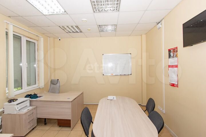 Продам помещение свободного назначения, 140 м²