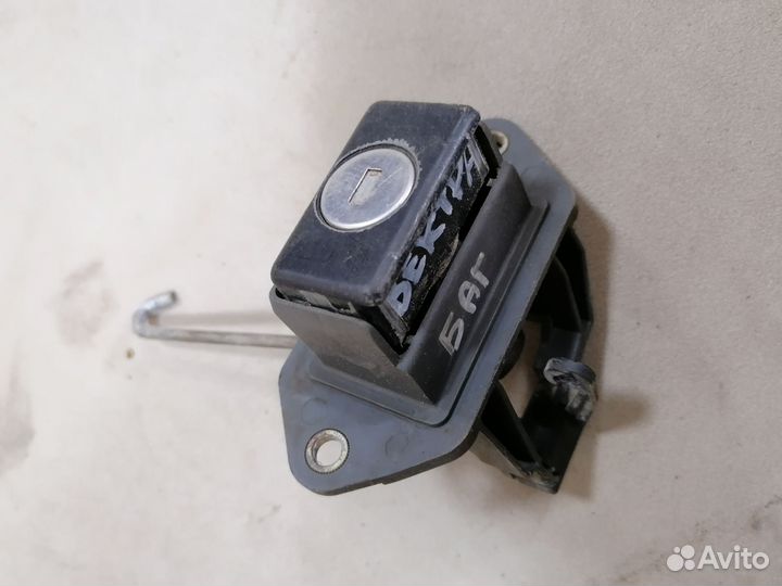 Замок багажника (личинка) Opel Vectra A 1988-1995