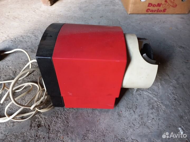 Электрическая прялка 