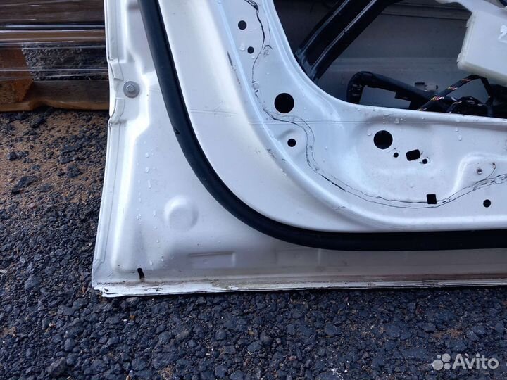 Мерседес 220 дверь передний левая