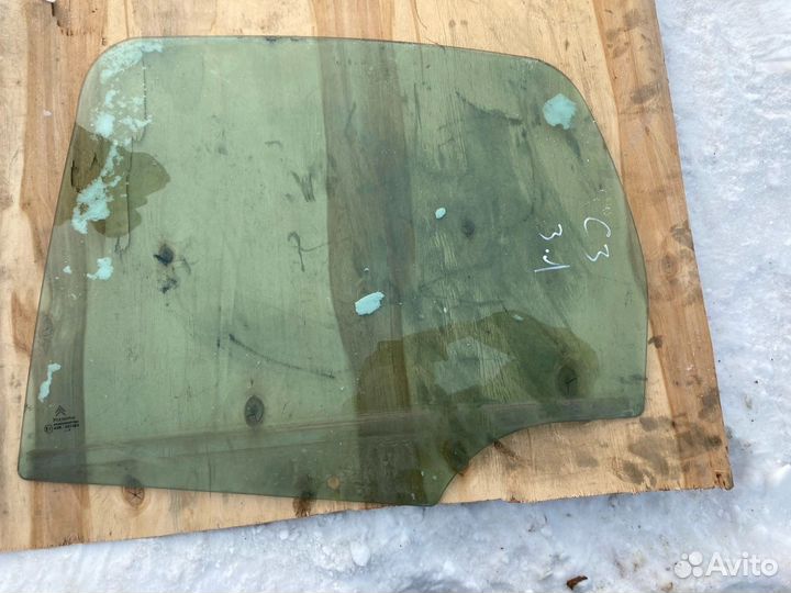 Citroen c3 стекло двери заднее левое