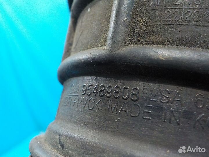 Патрубок воздушного фильтра Chevrolet Aveo (T300)