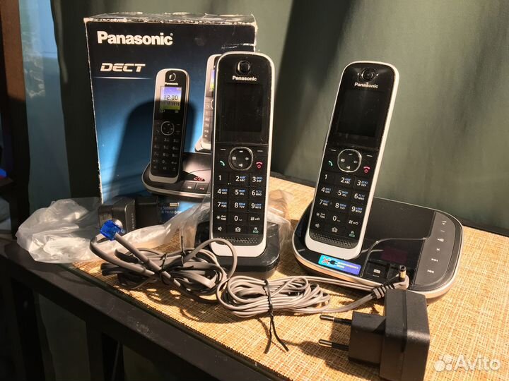 Цифровой беспроводной телефон с автоответчиком Pan