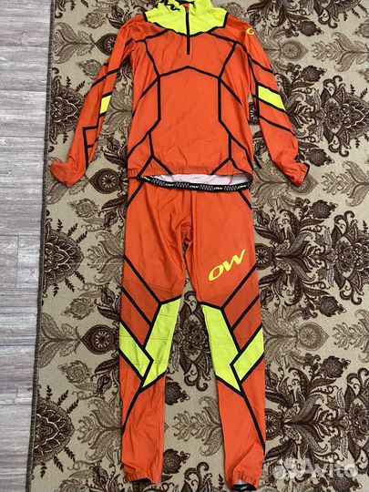 Лыжный гоночный комбинезон