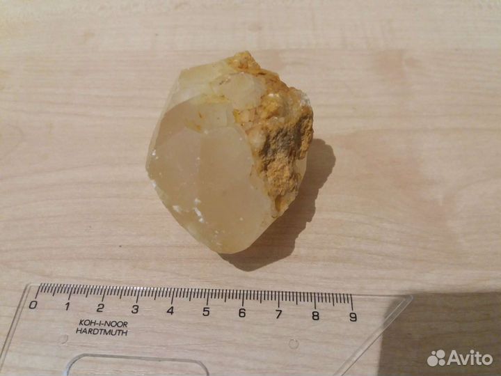 Кальцит кристалл 7см. Торг уместен