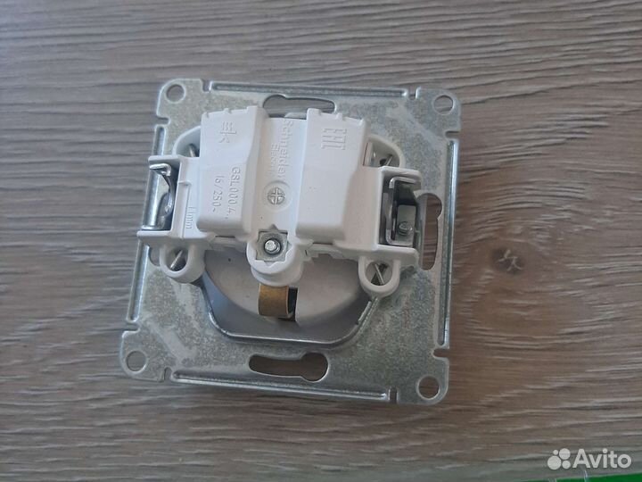 Рамка с 5 розетками