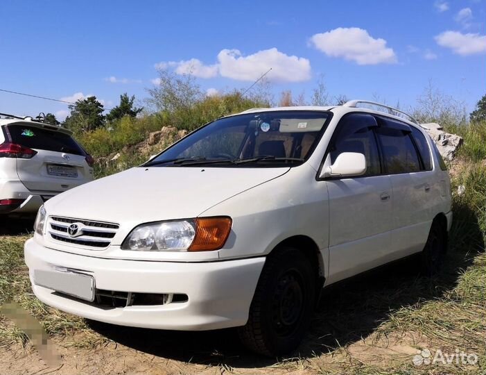 Toyota Ipsum 2.0 AT, 1999, 430 000 км