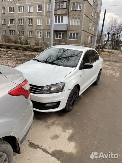 Volkswagen Polo 1.6 AT, 2011, 28 000 км