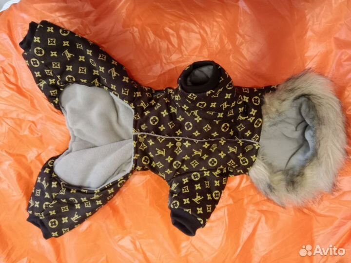 Комбинезон зимний для маленькой собаки