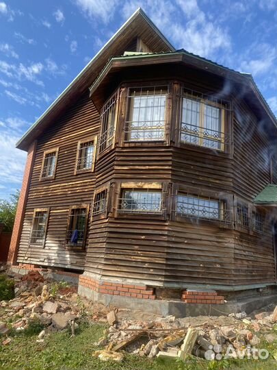 Бригада строителей