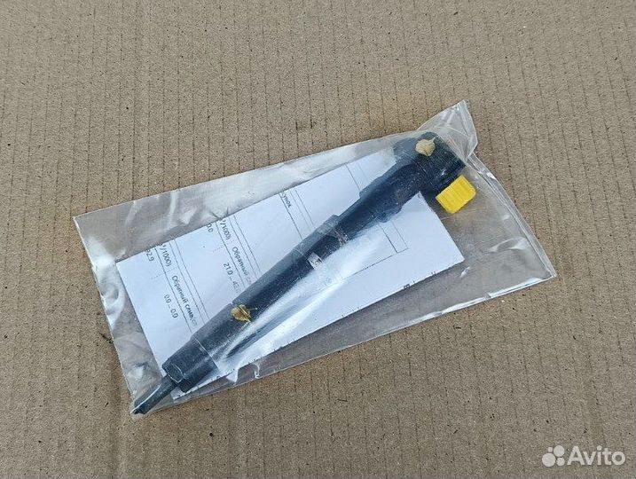 Форсунка A6510704987 Mercedes-Benz Sprinter W906