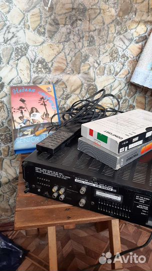Видеомагнитофон akai