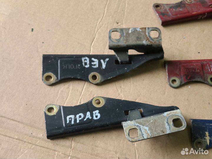 Петли капота Nissan Primera P11 1995-2002