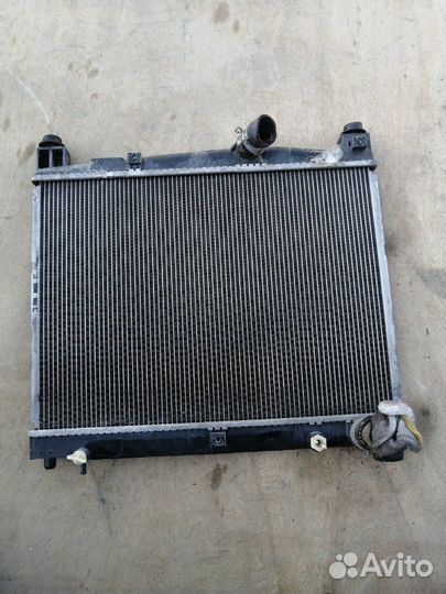 Радиатор двс Toyota Sienta NCP81