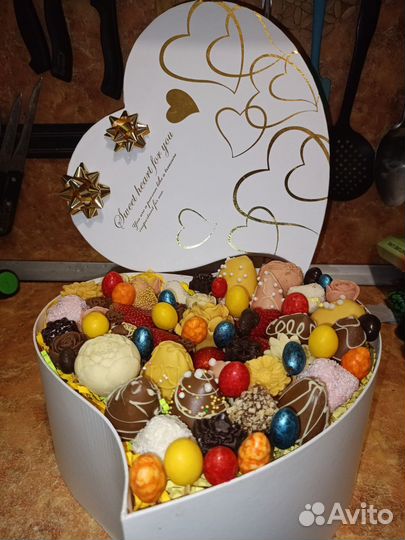 Сладкие букеты из шоколада