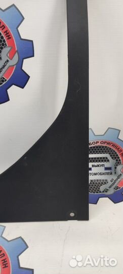 Обшивка багажника задняя правая Hyundai Solaris 1