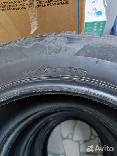 Bridgestone Ice Cruiser 7000S 235/55 R17 99T