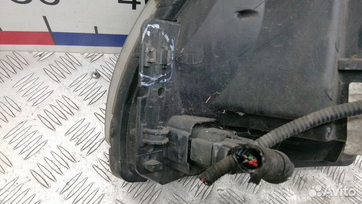 Фара правая Kia Sportage 2 2006