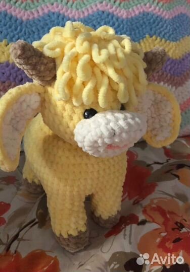 Вязанная игрушка Бычок