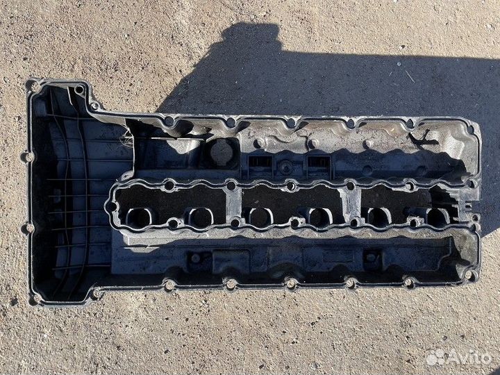 Крышка клапанная BMW 5-series E60/E61 2003-2009