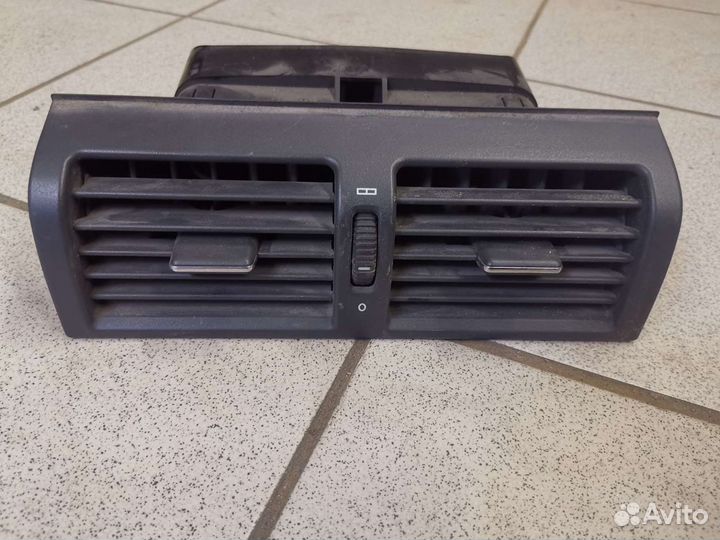 Дефлектор воздушный Mercedes w210