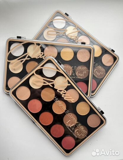 Палетка для макияжа