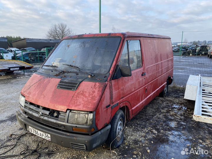 В разборе Renault трафик