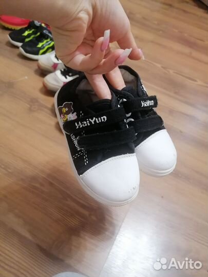 Кроссовки. Сапоги. Кеды