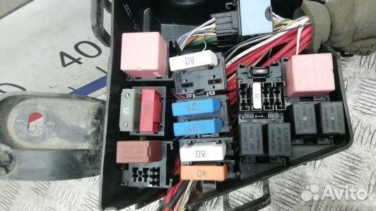 Блок предохранителей dacia duster 1 (4ST12M101)