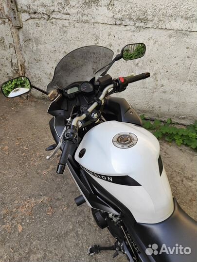 Yamaha XJ6 (FZ6R) Diversion