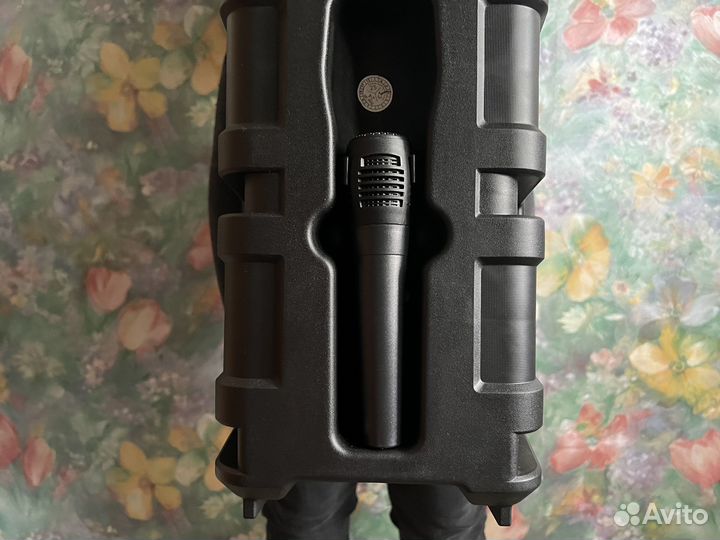 Блютуз колонка с микрофоном