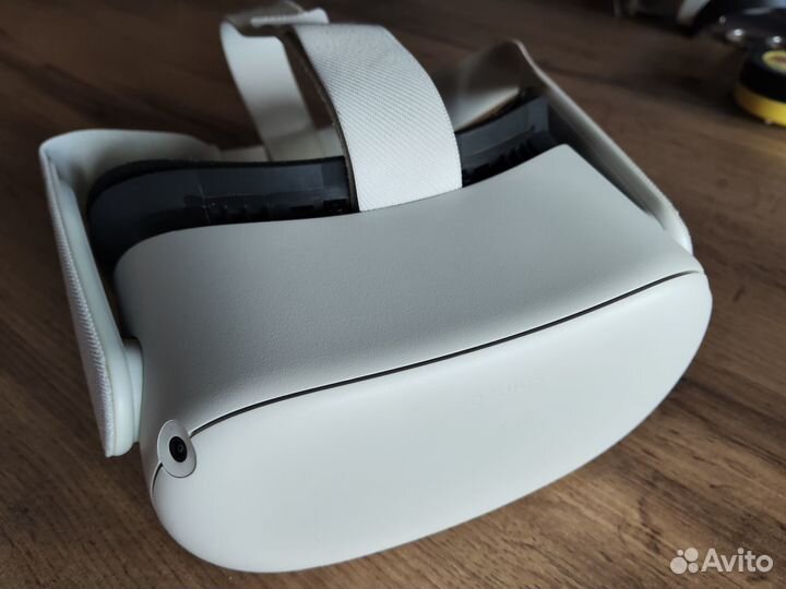 VR шлем Oculus Quest 2, 256 Gb + аксессуары