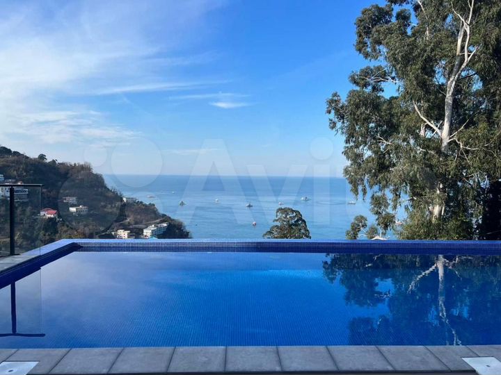 Дом 220 м² на участке 300 м² (Грузия)