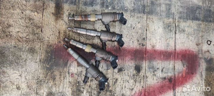 Форсунка peugeot 2008 1.6 nn