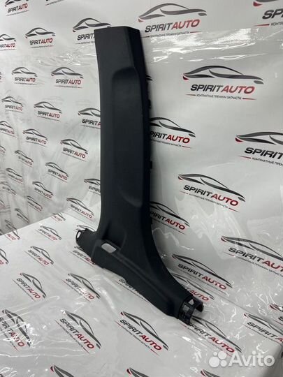 Накладка на стойку кузова левая Kia Sorento Prime