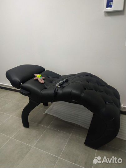Анатомическая кушетка бу