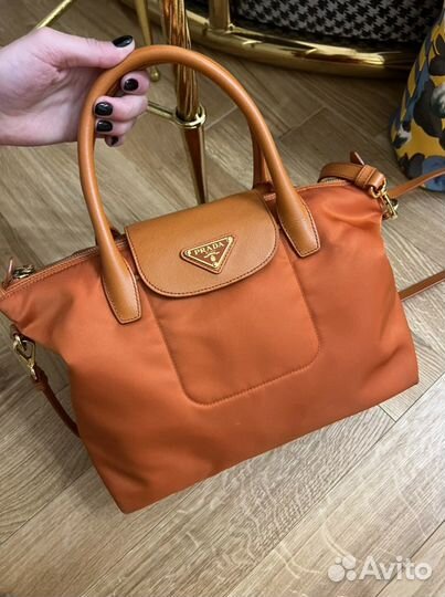 Сумка Prada оригинал в хорошем состоянии