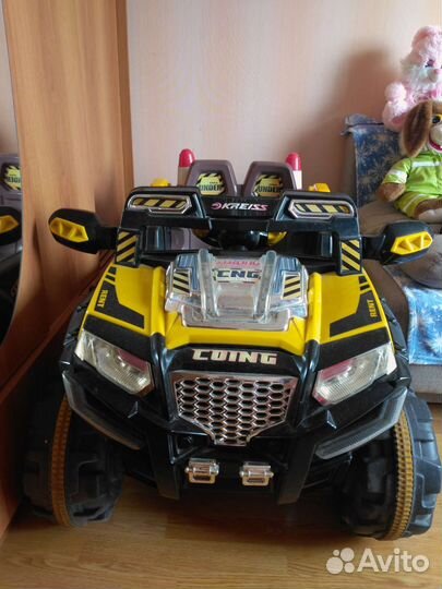 Детский электромобиль двухместный бу