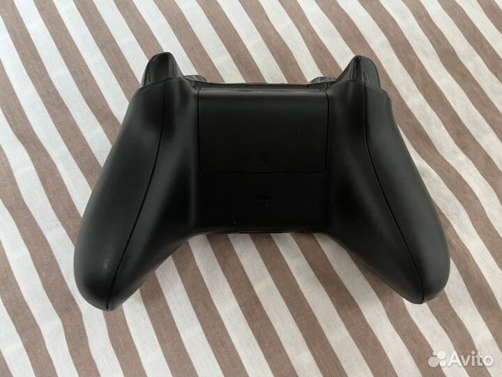 Геймпад Microsoft Xbox One (оригинал)