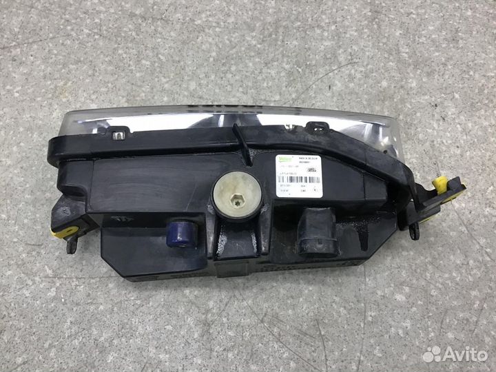 Фара противотуманная левая Land Rover Range Rover