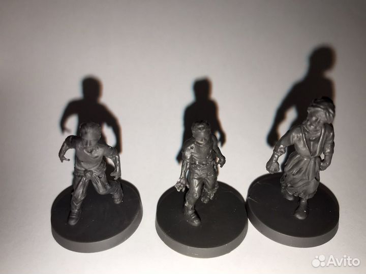 Фигурки зомби игры The walking dead