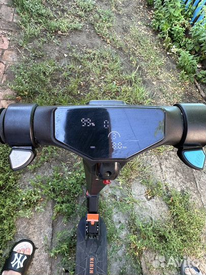 Самокат взрослый электрический