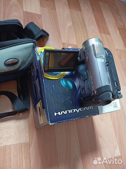Видеокамера sony dcr-dvd710E