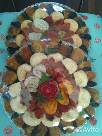 Армянские сухофрукты тарелка