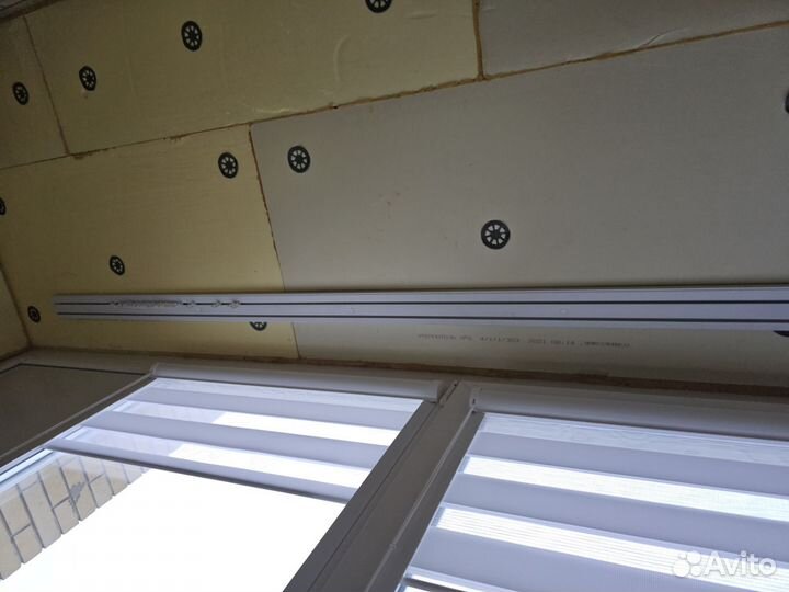 Карниз потолочный двухрядный бу