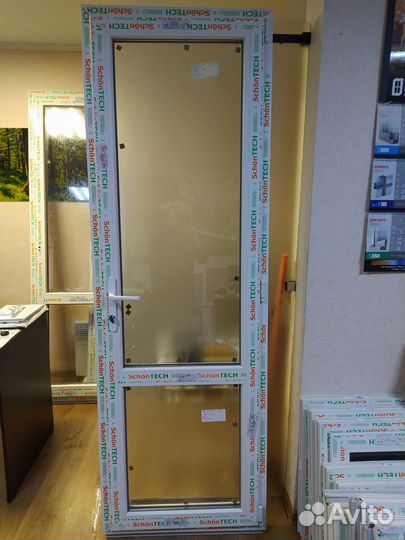 Дверь металлопластиковая